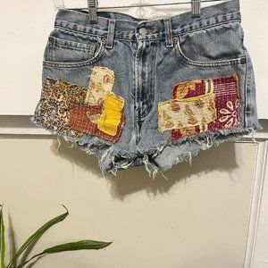 Levi's Cutoffs